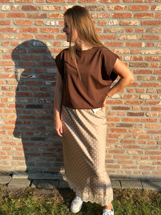 Top Laura bruin