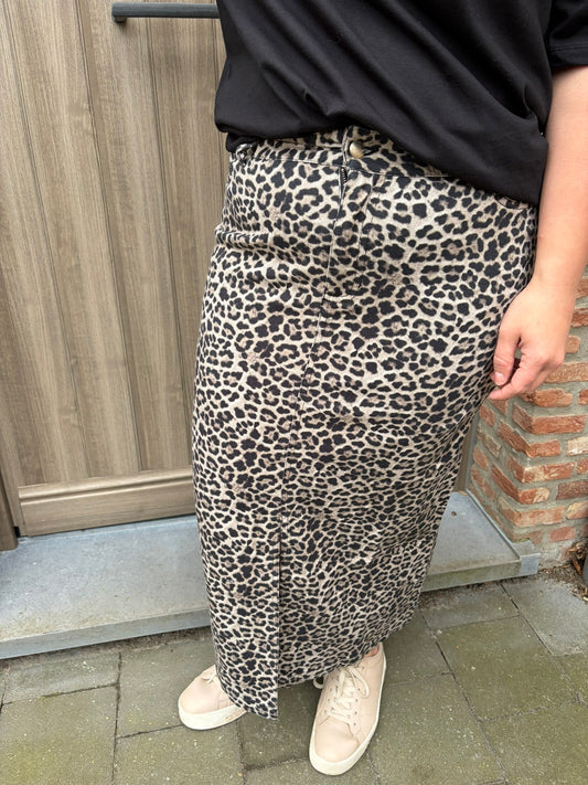 Julie rok leopard